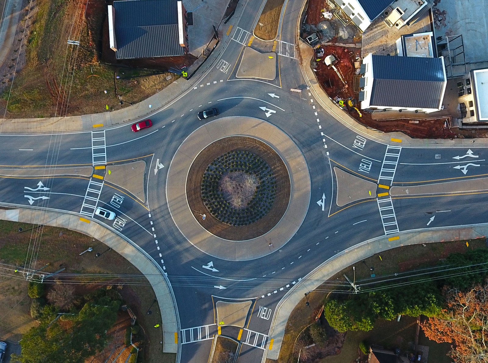 Photo of a modern roundabout featured on the Georgia DOT Roundabout Intersections webpage.